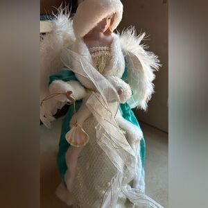 Elegant Angel Figurine with White and Teal Robe pre owned good condition!    #05